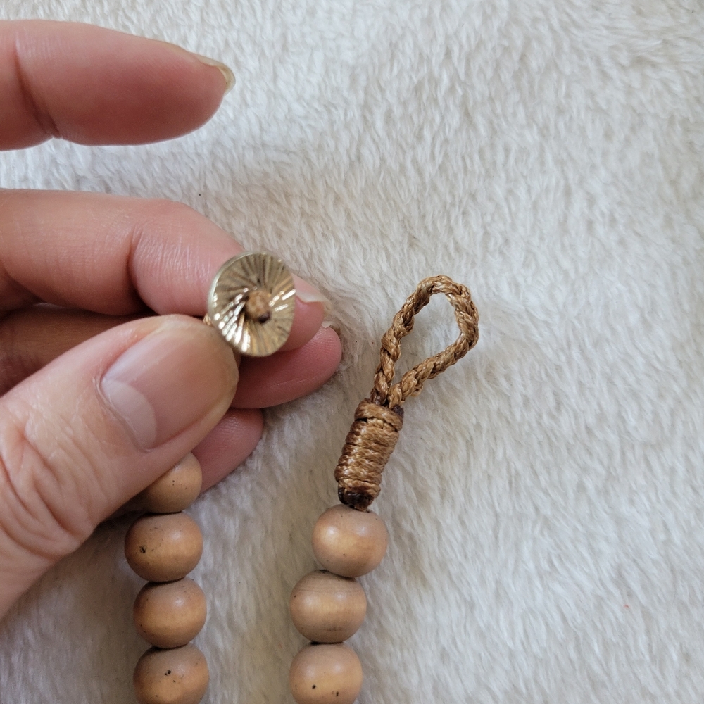 NWOT Gorgeous Long Boho Natural Tiger Eye Wood Beaded Tassel Necklace - Picture 5 of 9